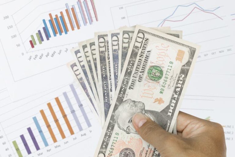 Se espera que el dólar suba o baje en el mercado argentino 5 Se espera que el dólar suba o baje en el mercado argentino