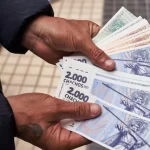 Cuándo se pagan los aguinaldos según la Ley argentina pago-de-aguinaldo-en-argentina-dinero-y-reloj