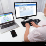 persona-usando-computadora-banca-online-banco