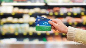 tarjetas de credito con compras en supermercado